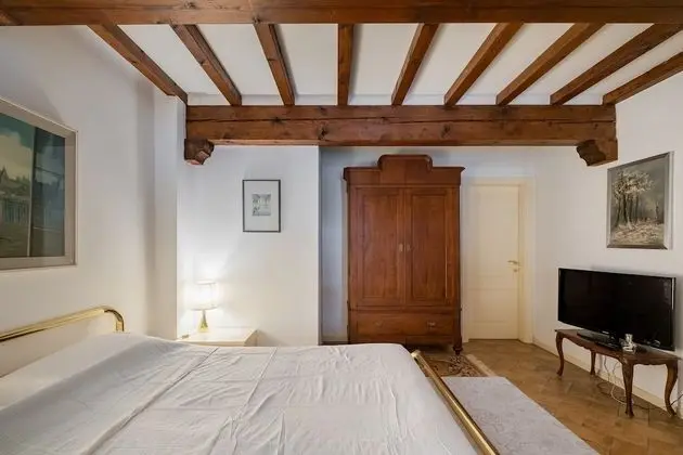 Daire, 1 Yatak Odası, 2 Banyolu, Zemin Kat