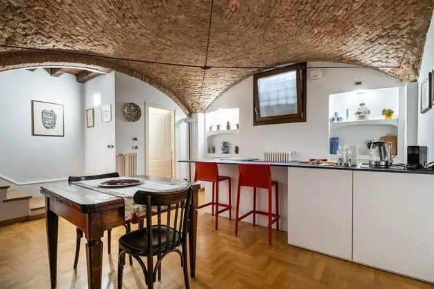 Daire, 1 Yatak Odası, 2 Banyolu, Zemin Kat