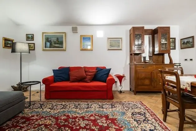 Daire, 1 Yatak Odası, 2 Banyolu, Zemin Kat