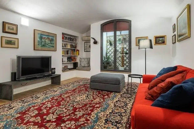 Daire, 1 Yatak Odası, 2 Banyolu, Zemin Kat