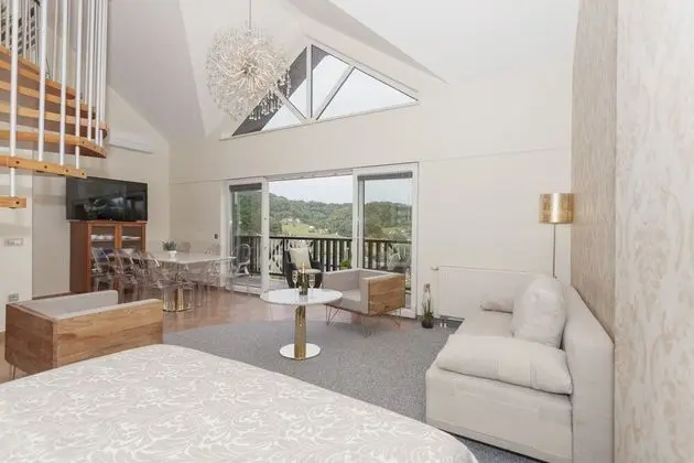 Gallery Çatı Katı Süiti (Penthouse)