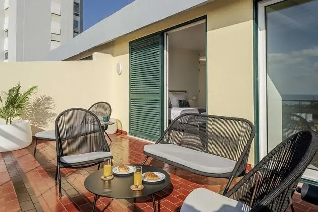 Basic Apart Daire, Birden Çok Yatak, Deniz Manzaralı