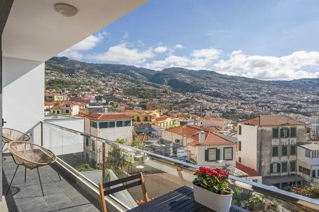 Basic Apart Daire, Birden Çok Yatak, Deniz Manzaralı