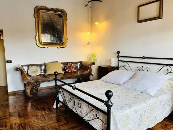 Traditional Apart Daire