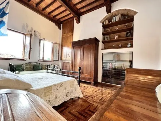 Traditional Apart Daire