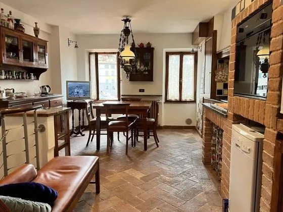 Traditional Apart Daire