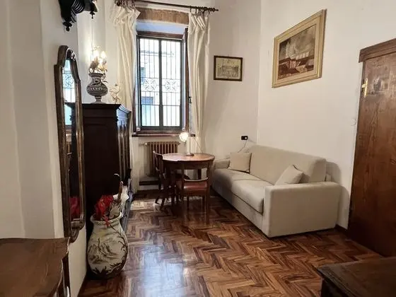 Traditional Apart Daire