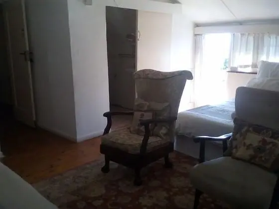 (1) Spacious Double Room
