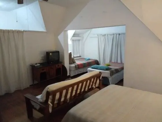 (4) Spacious double suite