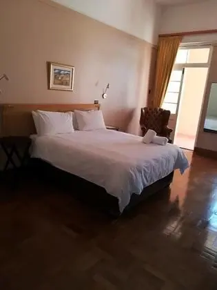Standard Tek Büyük Yataklı Oda, Avlu Manzaralı