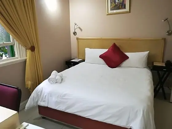 Standard Tek Büyük Yataklı Oda, Avlu Manzaralı