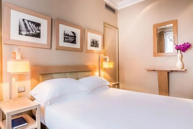 Classic Tek Büyük Yataklı Oda