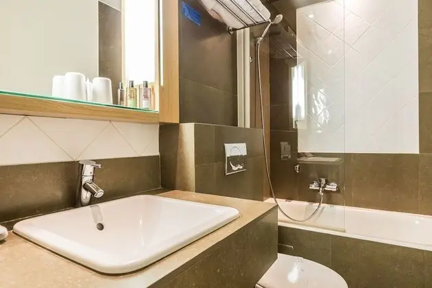 Classic Tek Büyük Yataklı Oda