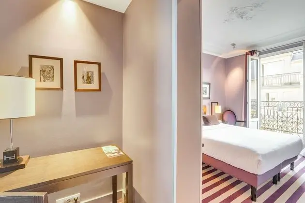 Superior Tek Büyük veya İki Ayrı Yataklı Oda