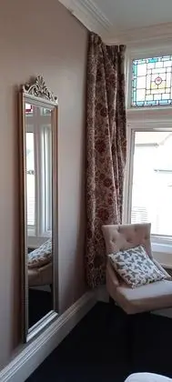 Superior Tek Büyük Yataklı Oda (First Floor Room 5)