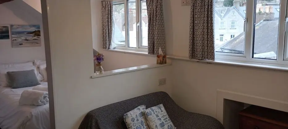 Superior Tek Büyük Yataklı Oda (Second Floor Room 2)