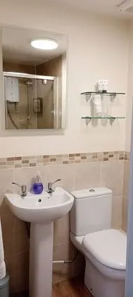 Superior Tek Büyük Yataklı Oda (Second Floor Room 2)