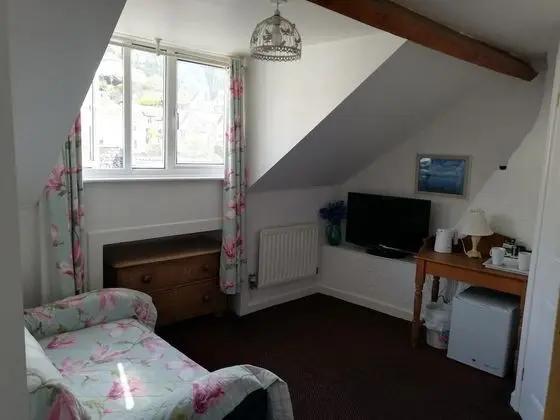 Superior Tek Büyük Yataklı Oda (Second Floor Room 2)