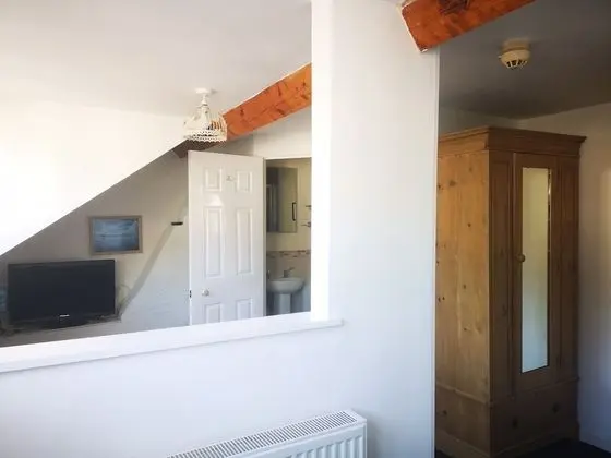 Superior Tek Büyük Yataklı Oda (Second Floor Room 2)