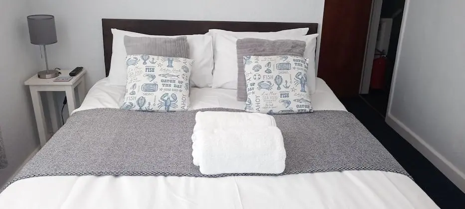 Tek Büyük veya İki Ayrı Yataklı Oda (Second Floor Room 3)