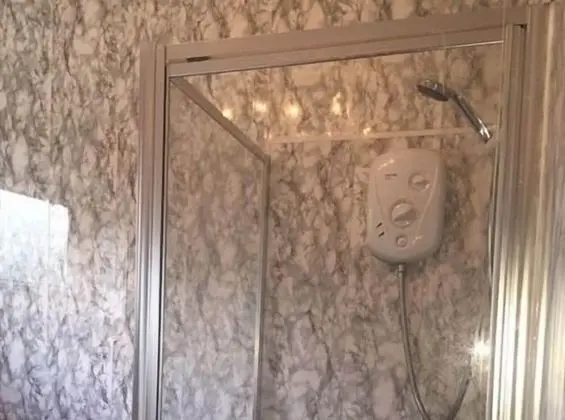 Apart Daire, Özel Banyo (The Sanctuary)