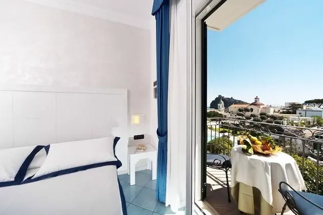 Comfort Büyük Yataklı Tek Kişilik Oda