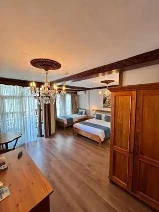 Çift Kişilik Bahçe veya Sokak Manzaralı 1. Kat