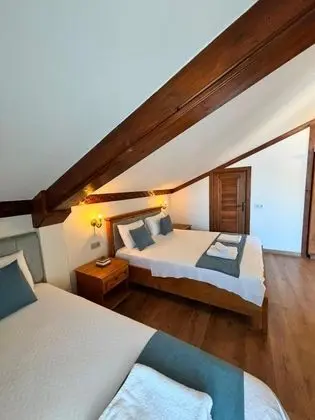 Çift Kişilik Bahçe veya Sokak Manzaralı 1. Kat