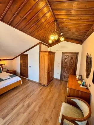 Çift Kişilik Bahçe veya Sokak Manzaralı 1. Kat