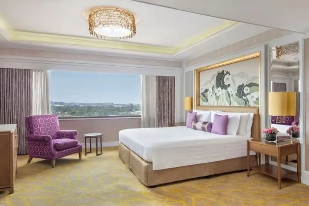 Club Oda, 1 En Büyük (King) Boy Yatak (Premier)