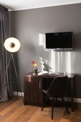 Standard Tek Büyük Yataklı Oda (Select)