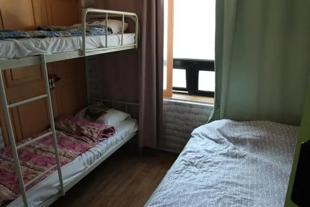Üç Kişilik Oda