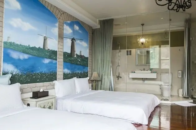 Deluxe Dört Kişilik Oda