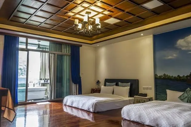 Deluxe Dört Kişilik Oda