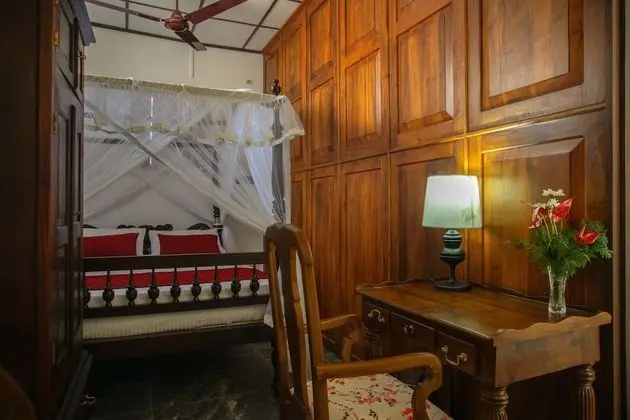 Basic Oda, 1 Büyük (Queen) Boy Yatak