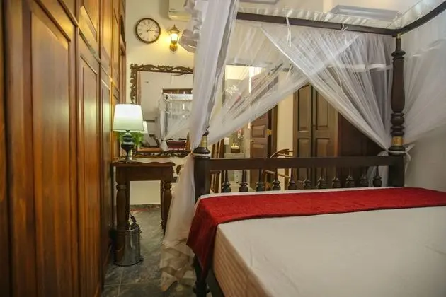 Basic Oda, 1 Büyük (Queen) Boy Yatak