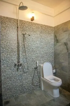 Basic Oda, 1 Büyük (Queen) Boy Yatak