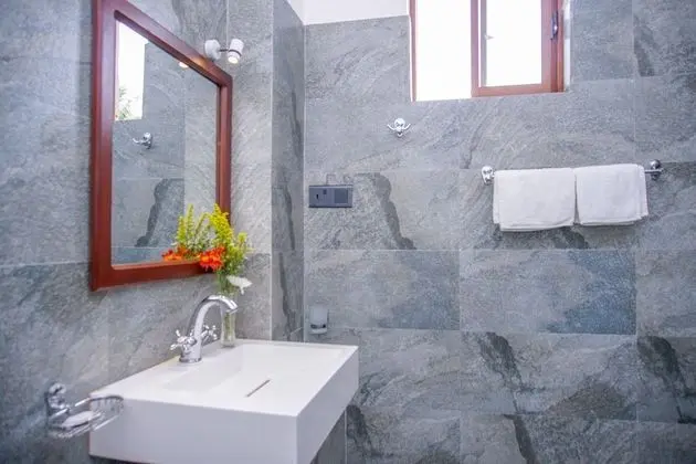 Basic Oda, 1 Büyük (Queen) Boy Yatak