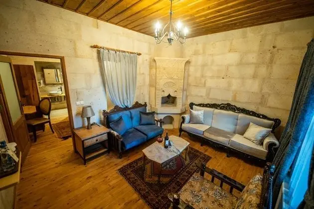 Deluxe Suite , Avlu Manzaralı, Şömineli