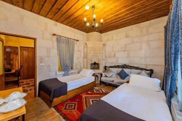 Deluxe Suite , Avlu Manzaralı, Şömineli