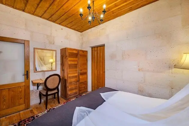 Deluxe Suite , Avlu Manzaralı, Şömineli