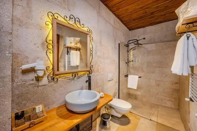 Deluxe Suite , Avlu Manzaralı, Şömineli