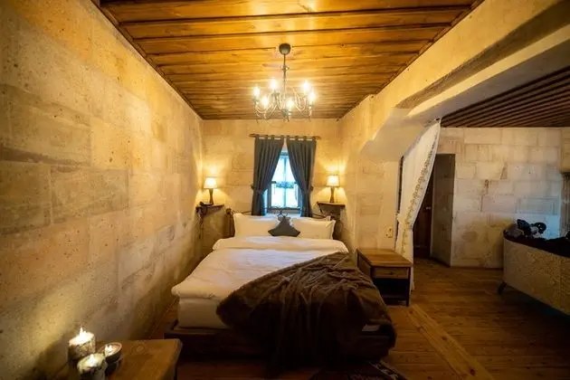King Suite, Vadi Manzaralı, Şömineli