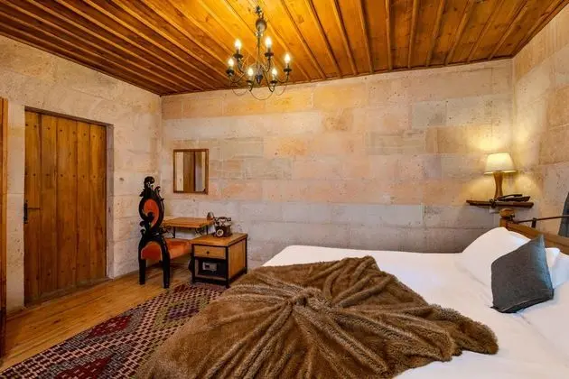 King Suite, Vadi Manzaralı, Şömineli