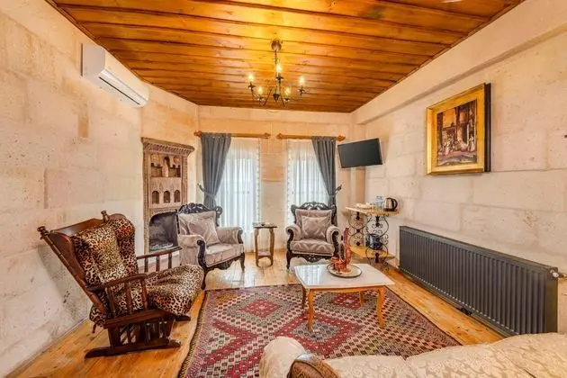 King Suite, Vadi Manzaralı, Şömineli