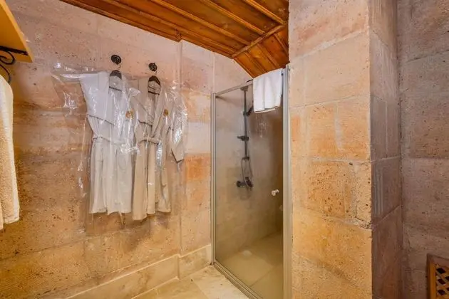 King Suite, Vadi Manzaralı, Şömineli