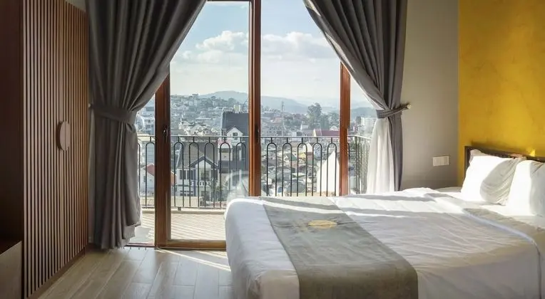 Deluxe Tek Büyük Yataklı Oda