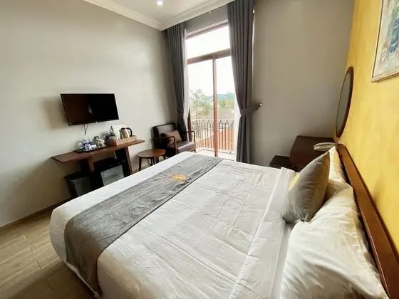 Deluxe Tek Büyük Yataklı Oda
