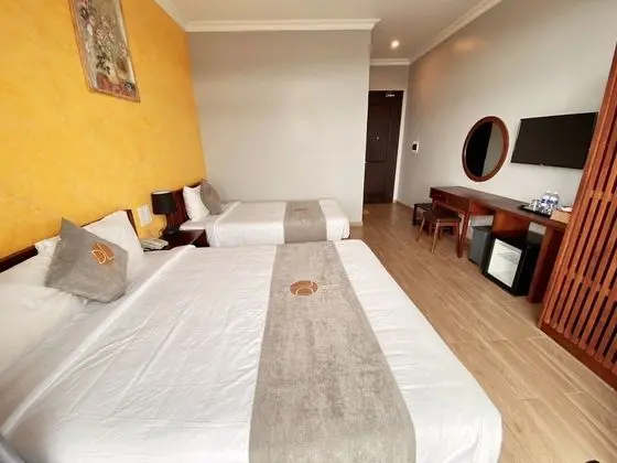 Deluxe Üç Kişilik Oda