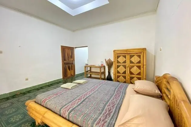 Standard Tek Büyük Yataklı Oda (with AC)